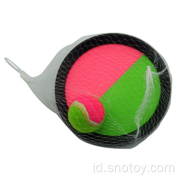 Bola tangkapan lengket warna pabrik dengan bola lengket dan pita sihir